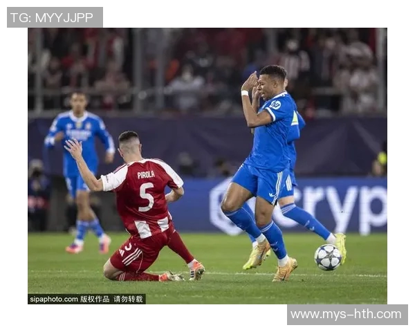 希腊媒:曼联与皇马已经报价奥林匹亚科斯18岁中场穆扎基蒂斯 希腊媒:曼联与皇马已经报价奥林匹亚科斯18岁中场穆扎基蒂斯