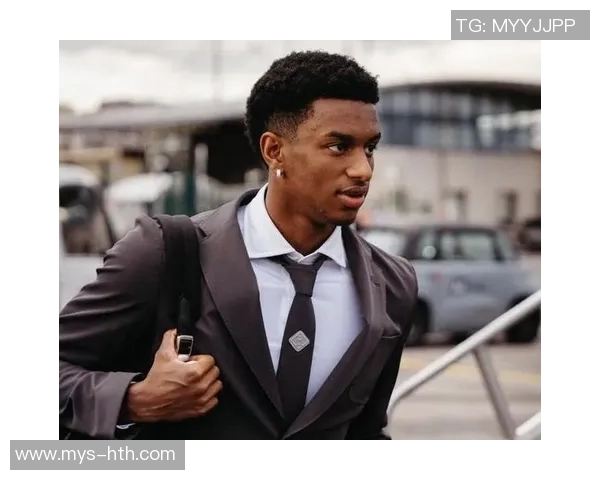 赫拉德-马丁：我知道随时可能轮到我踢中卫，今天再合适不过