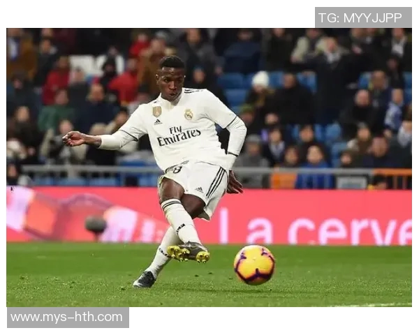 马卡:维尼修斯在马德里的住所发生火灾,所幸无人受伤或中毒 马卡:维尼修斯在马德里的住所发生火灾,所幸无人受伤或中毒